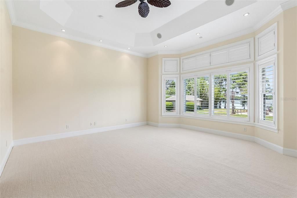 For Sale: $3,500,000 (6 beds, 7 baths, 5776 Square Feet)