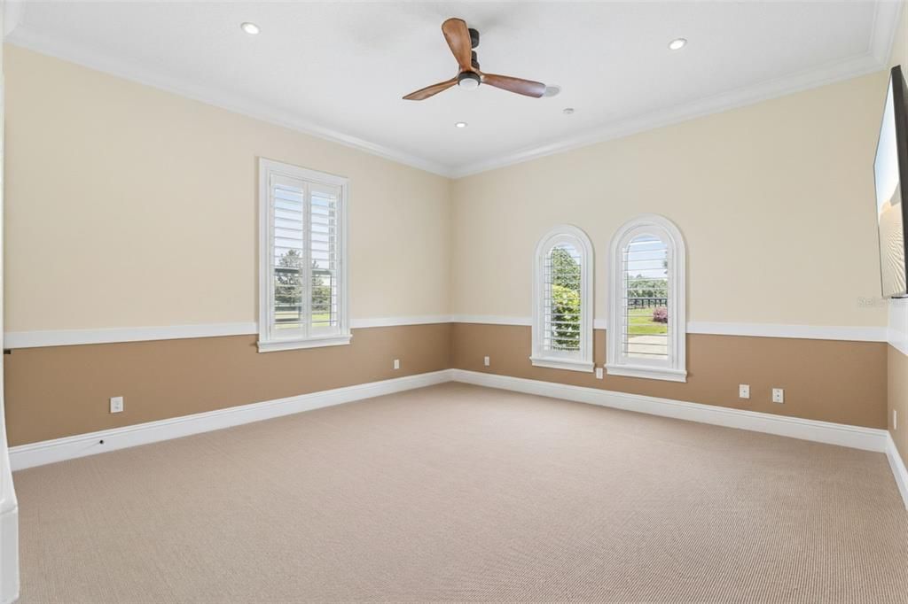 For Sale: $3,500,000 (6 beds, 7 baths, 5776 Square Feet)