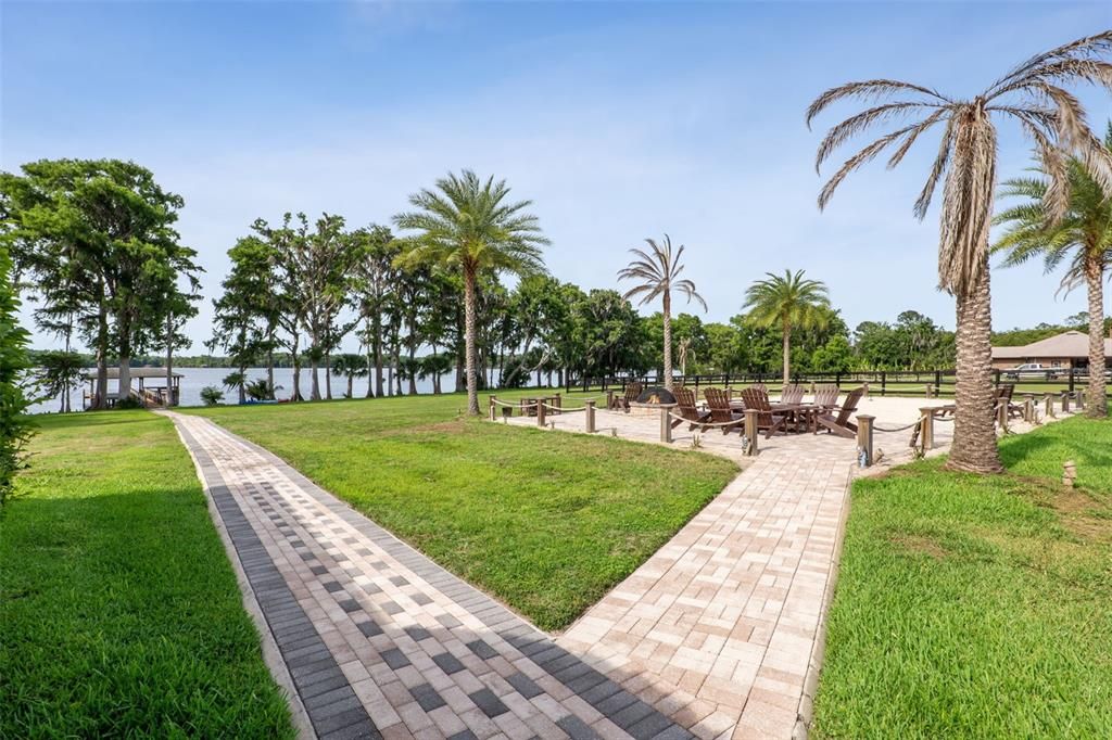 For Sale: $3,500,000 (6 beds, 7 baths, 5776 Square Feet)