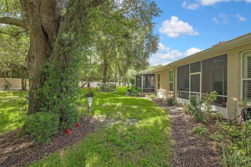 For Sale: $249,999 (2 beds, 2 baths, 1238 Square Feet)