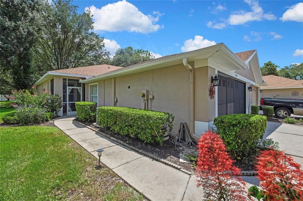 For Sale: $249,999 (2 beds, 2 baths, 1238 Square Feet)