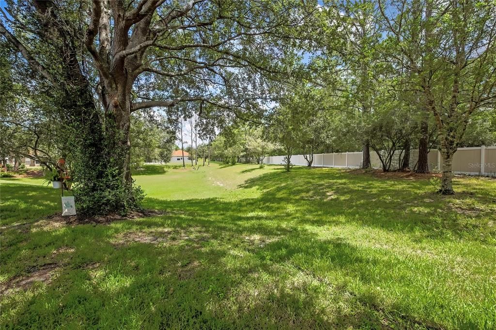 For Sale: $249,999 (2 beds, 2 baths, 1238 Square Feet)