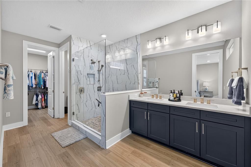For Sale: $450,000 (3 beds, 2 baths, 1748 Square Feet)