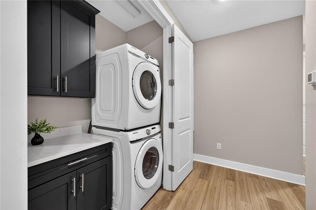 For Sale: $450,000 (3 beds, 2 baths, 1748 Square Feet)