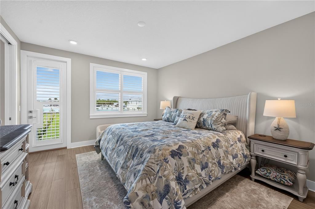 For Sale: $450,000 (3 beds, 2 baths, 1748 Square Feet)