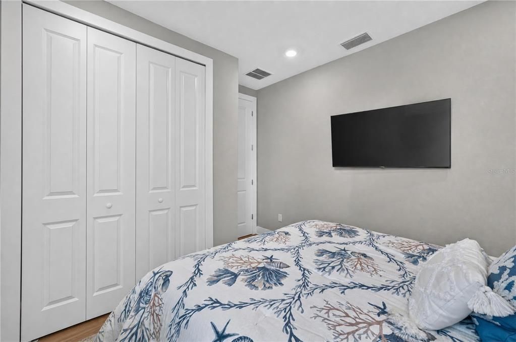 For Sale: $450,000 (3 beds, 2 baths, 1748 Square Feet)