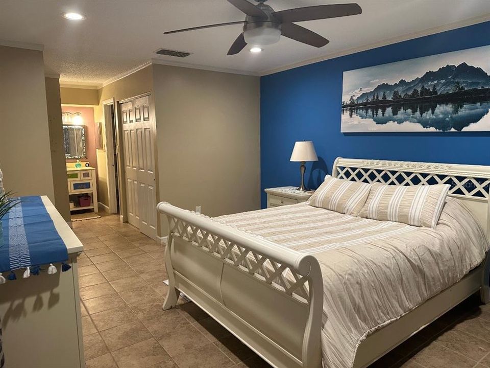 For Rent: $2,500 (2 beds, 2 baths, 1482 Square Feet)