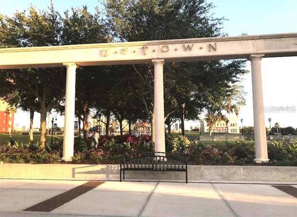For Rent: $2,500 (2 beds, 2 baths, 1482 Square Feet)