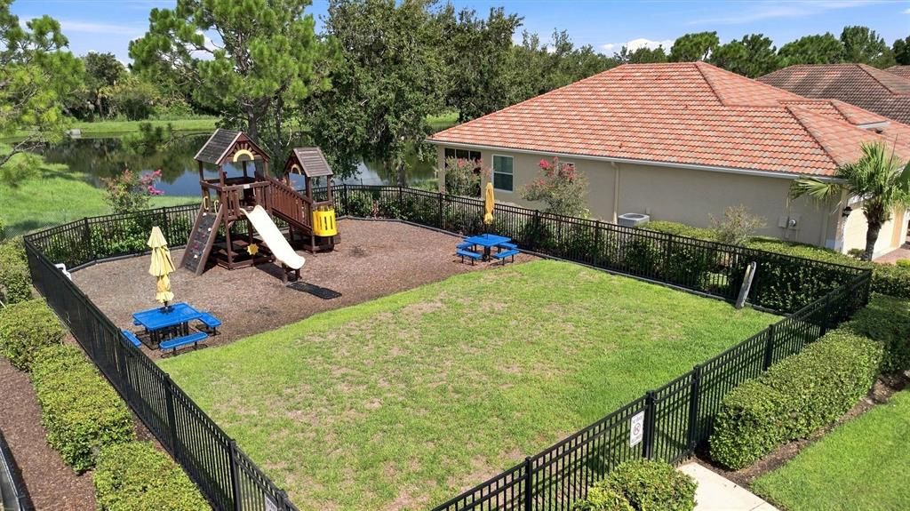 For Sale: $399,000 (3 beds, 2 baths, 1729 Square Feet)