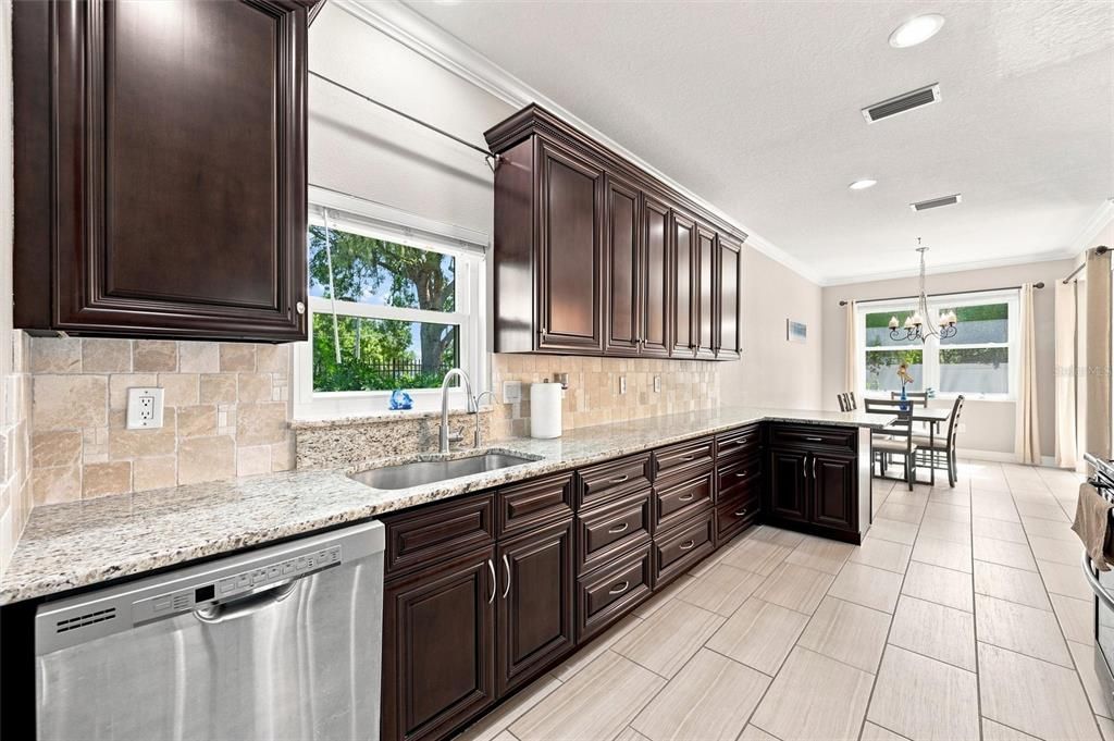 For Sale: $399,000 (3 beds, 2 baths, 1729 Square Feet)