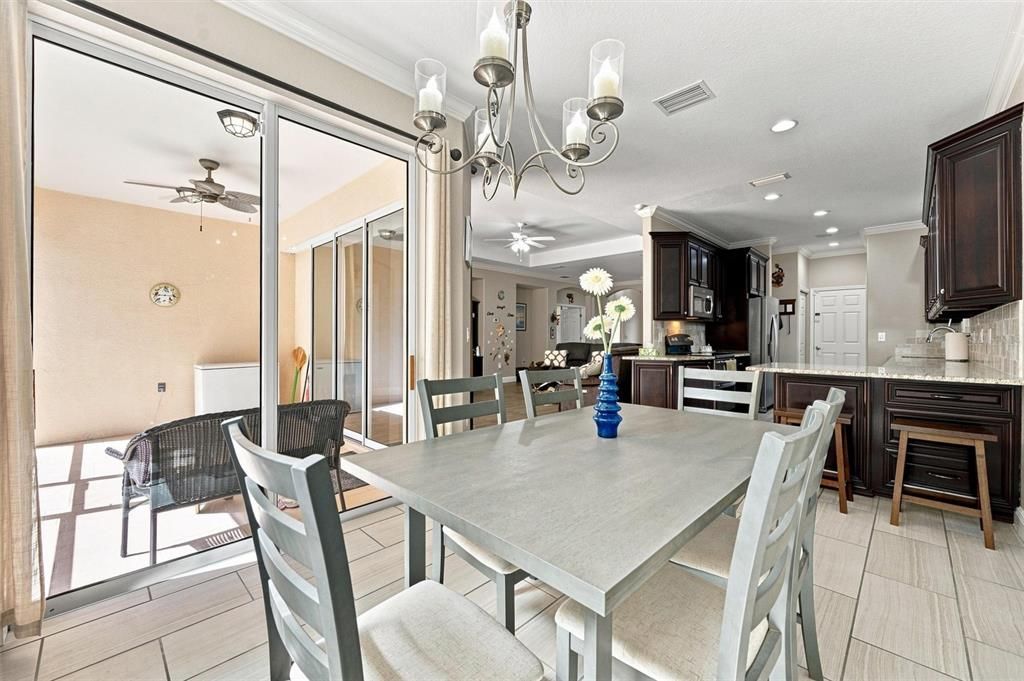 For Sale: $399,000 (3 beds, 2 baths, 1729 Square Feet)
