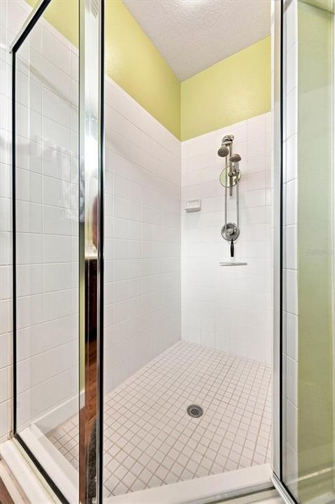 For Sale: $399,000 (3 beds, 2 baths, 1729 Square Feet)