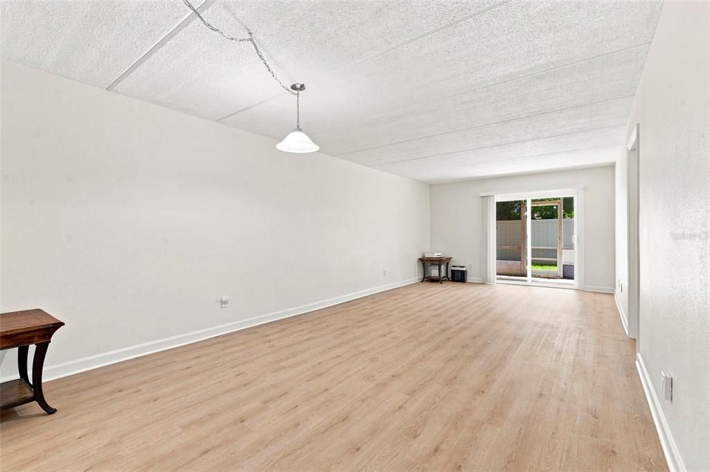 En Venta: $139,000 (2 camas, 2 baños, 960 Pies cuadrados)