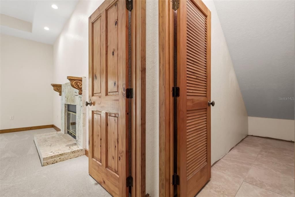 En Venta: $839,900 (3 camas, 3 baños, 3356 Pies cuadrados)