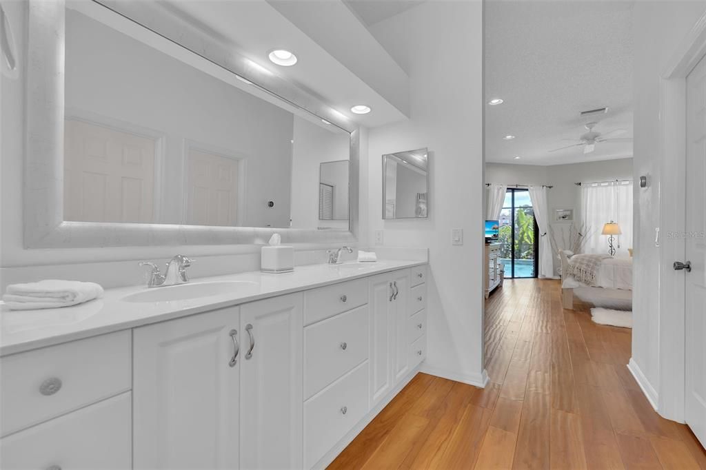 For Sale: $599,000 (3 beds, 2 baths, 2408 Square Feet)