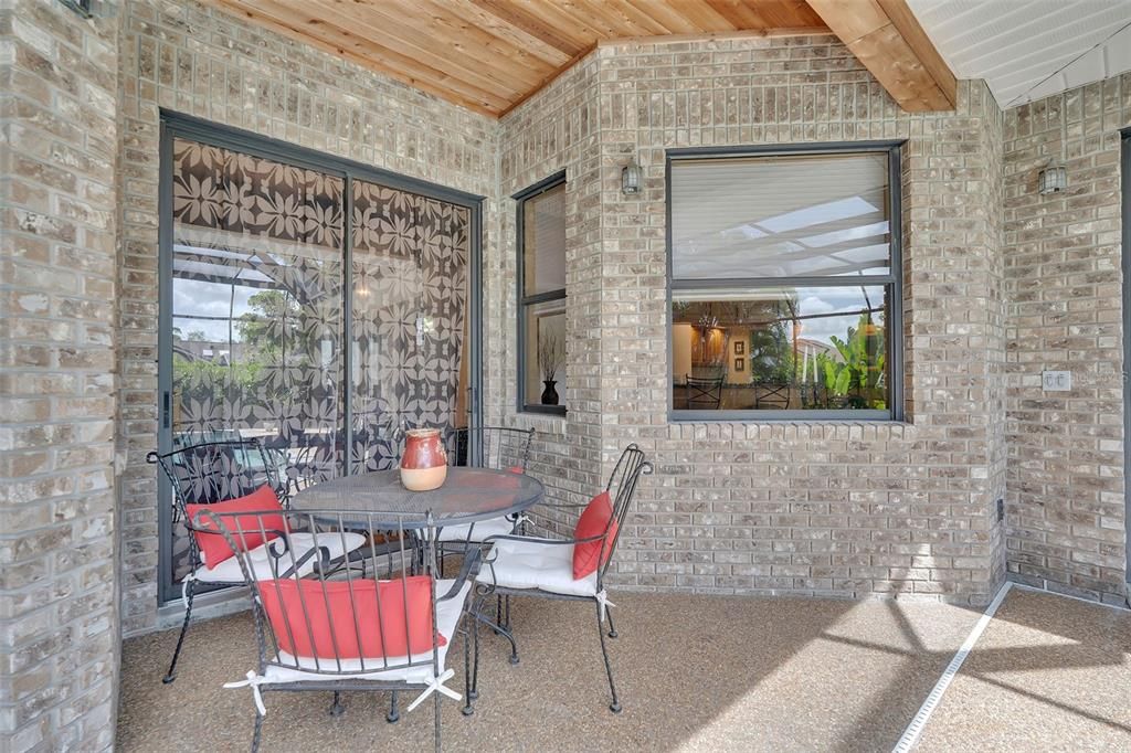 For Sale: $599,000 (3 beds, 2 baths, 2408 Square Feet)