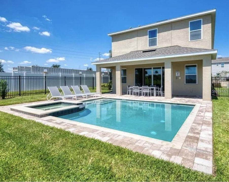 For Sale: $510,000 (4 beds, 3 baths, 2363 Square Feet)