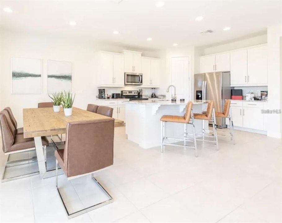 For Sale: $510,000 (4 beds, 3 baths, 2363 Square Feet)
