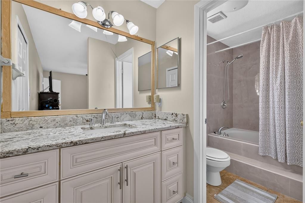 For Sale: $359,000 (3 beds, 2 baths, 1653 Square Feet)