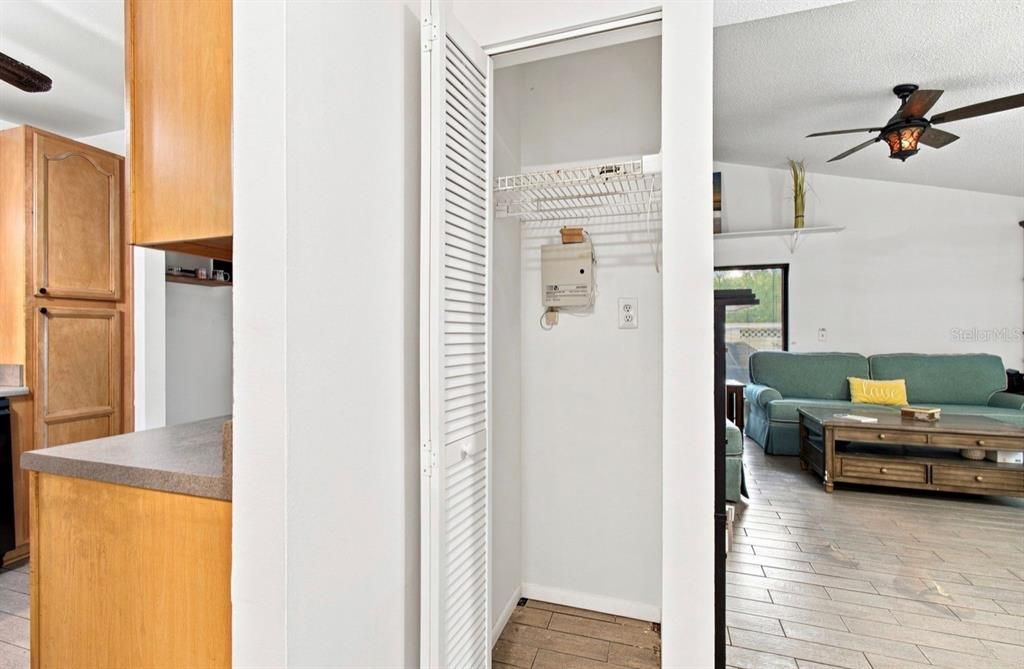 En Venta: $365,000 (3 camas, 2 baños, 1337 Pies cuadrados)