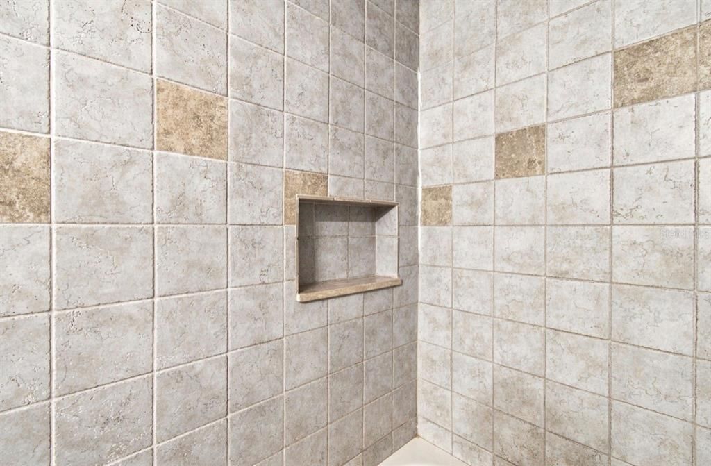 En Venta: $365,000 (3 camas, 2 baños, 1337 Pies cuadrados)
