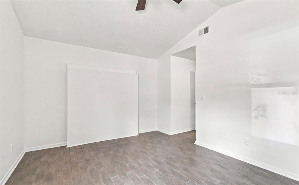 En Venta: $365,000 (3 camas, 2 baños, 1337 Pies cuadrados)
