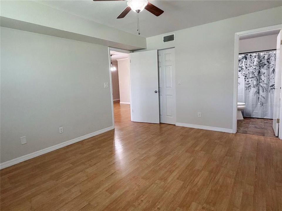 En Venta: $145,000 (2 camas, 2 baños, 1100 Pies cuadrados)