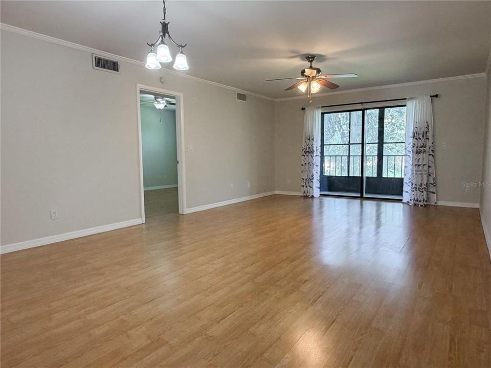 En Venta: $145,000 (2 camas, 2 baños, 1100 Pies cuadrados)