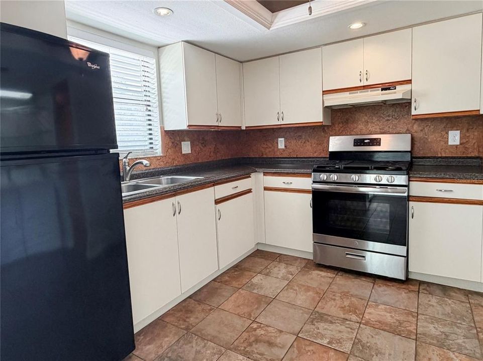 En Venta: $145,000 (2 camas, 2 baños, 1100 Pies cuadrados)