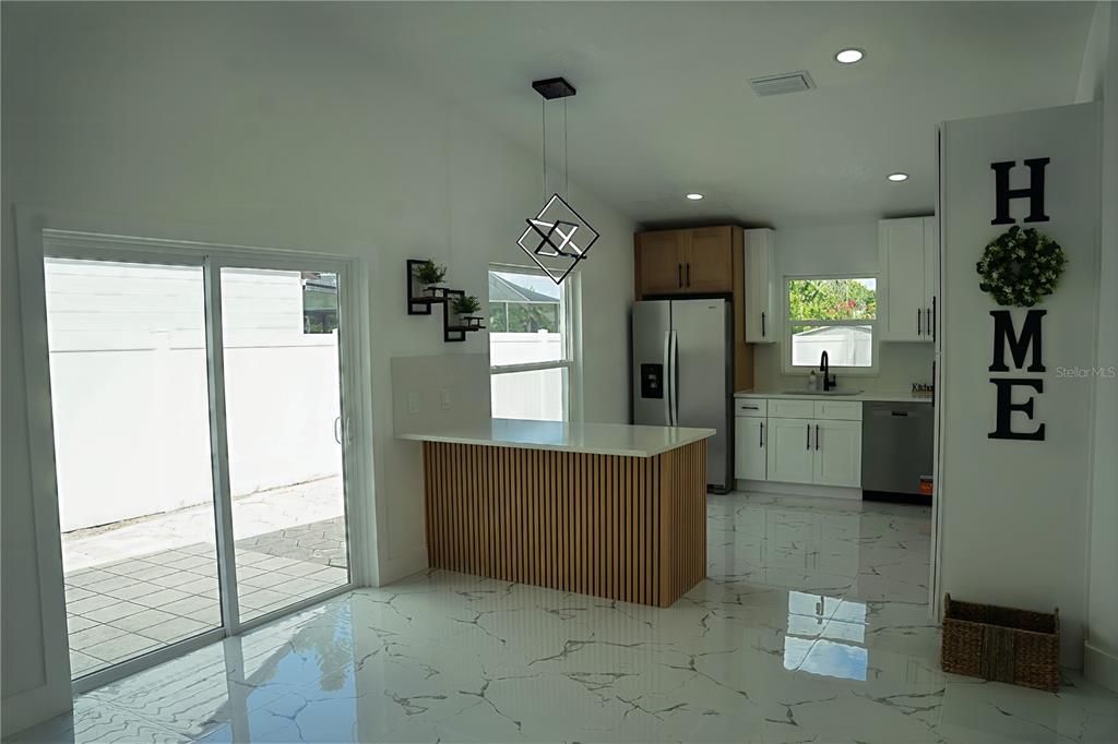 For Sale: $535,000 (4 beds, 3 baths, 1698 Square Feet)