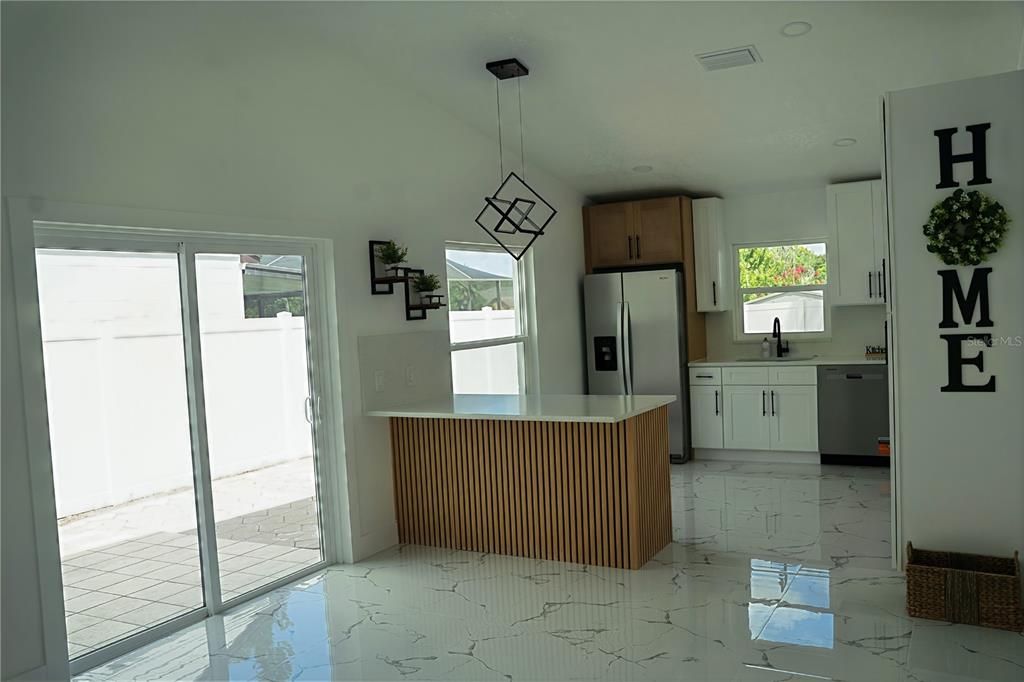 For Sale: $535,000 (4 beds, 3 baths, 1698 Square Feet)
