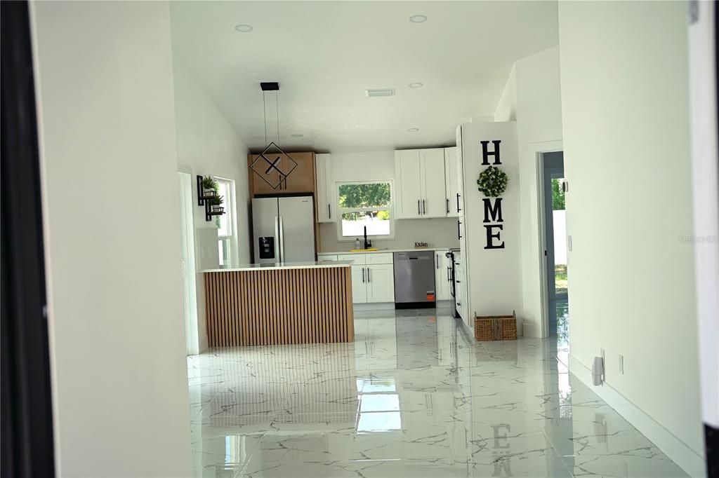 For Sale: $535,000 (4 beds, 3 baths, 1698 Square Feet)