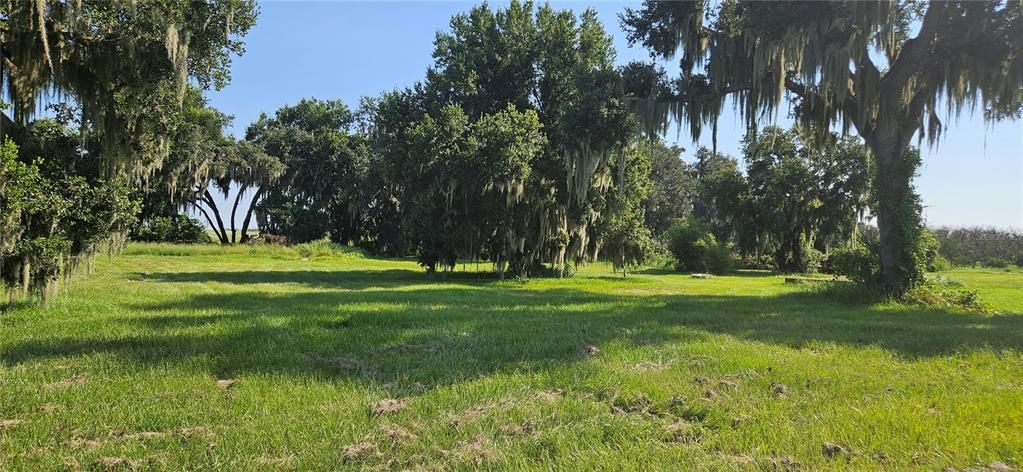 На продажу: $1,270,000 (20.26 acres)