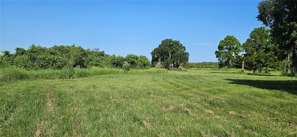 На продажу: $1,270,000 (20.26 acres)