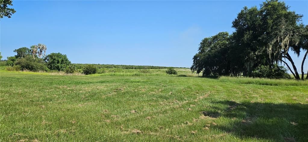 На продажу: $1,270,000 (20.26 acres)
