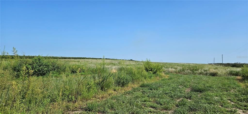 На продажу: $1,270,000 (20.26 acres)