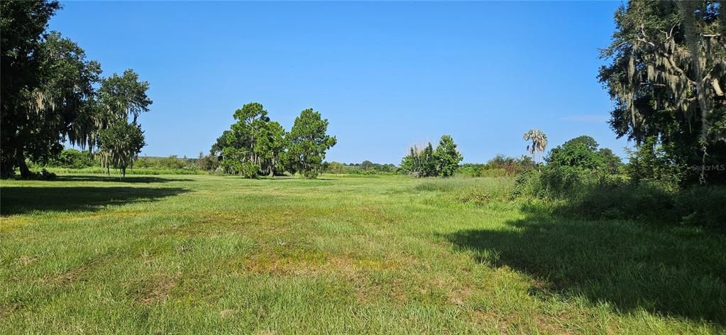 На продажу: $1,270,000 (20.26 acres)