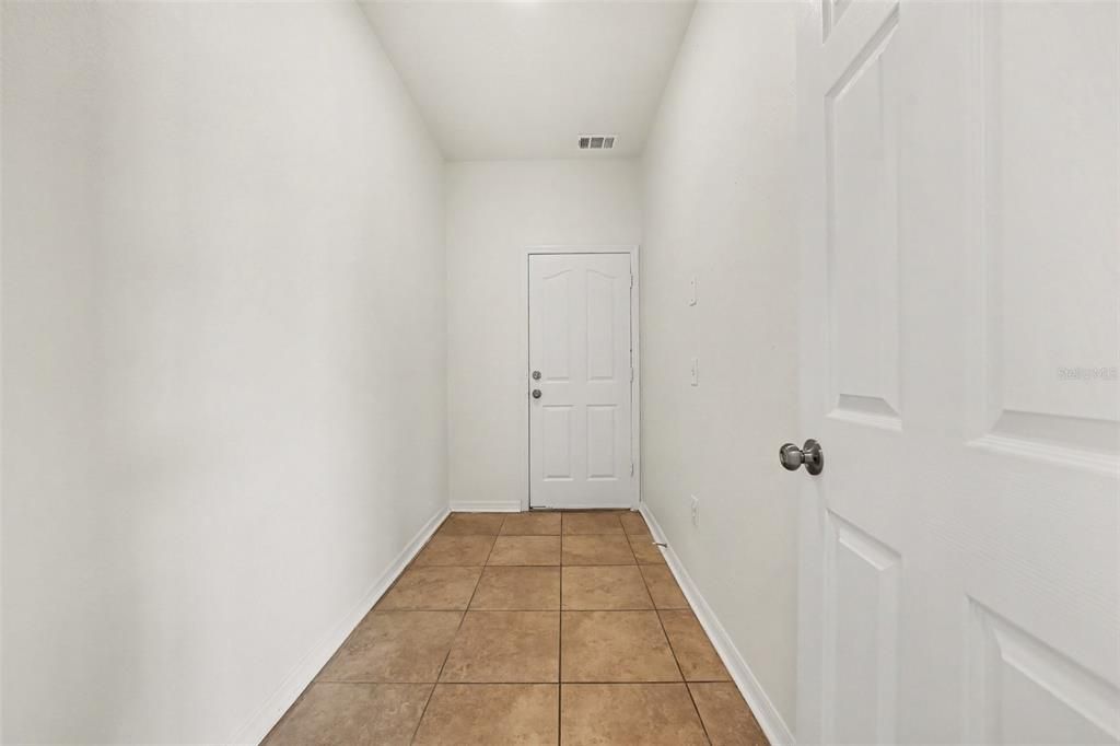For Sale: $434,900 (3 beds, 2 baths, 2633 Square Feet)
