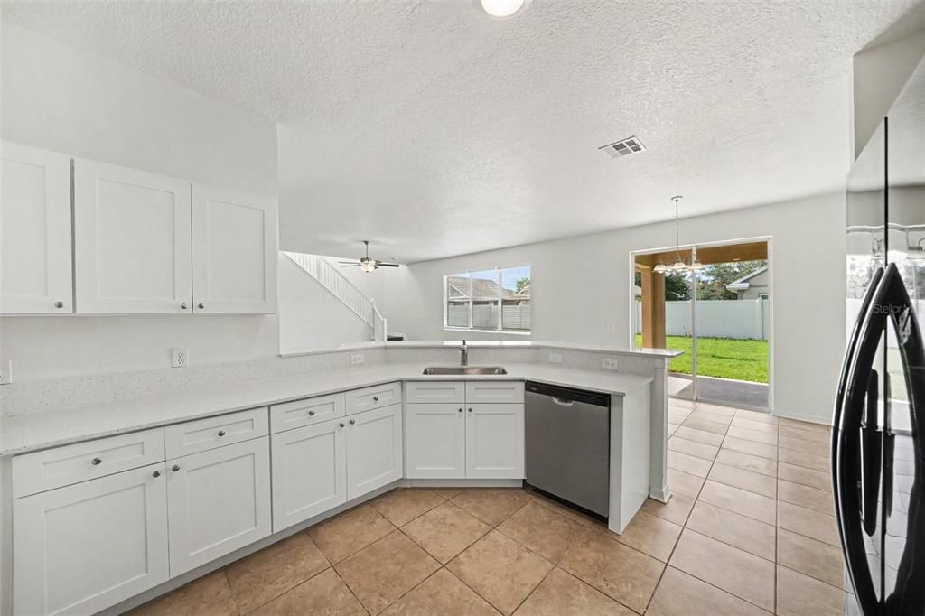 For Sale: $434,900 (3 beds, 2 baths, 2633 Square Feet)