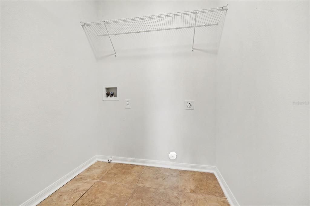 For Sale: $434,900 (3 beds, 2 baths, 2633 Square Feet)