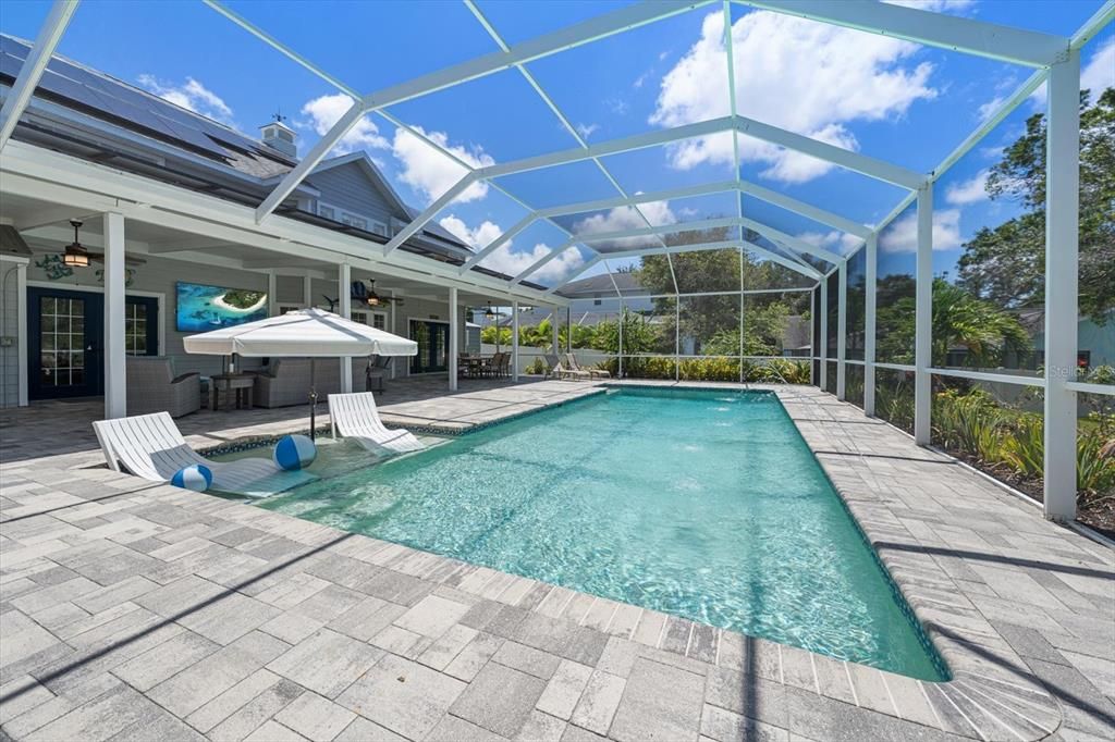 For Sale: $1,325,000 (5 beds, 3 baths, 2736 Square Feet)