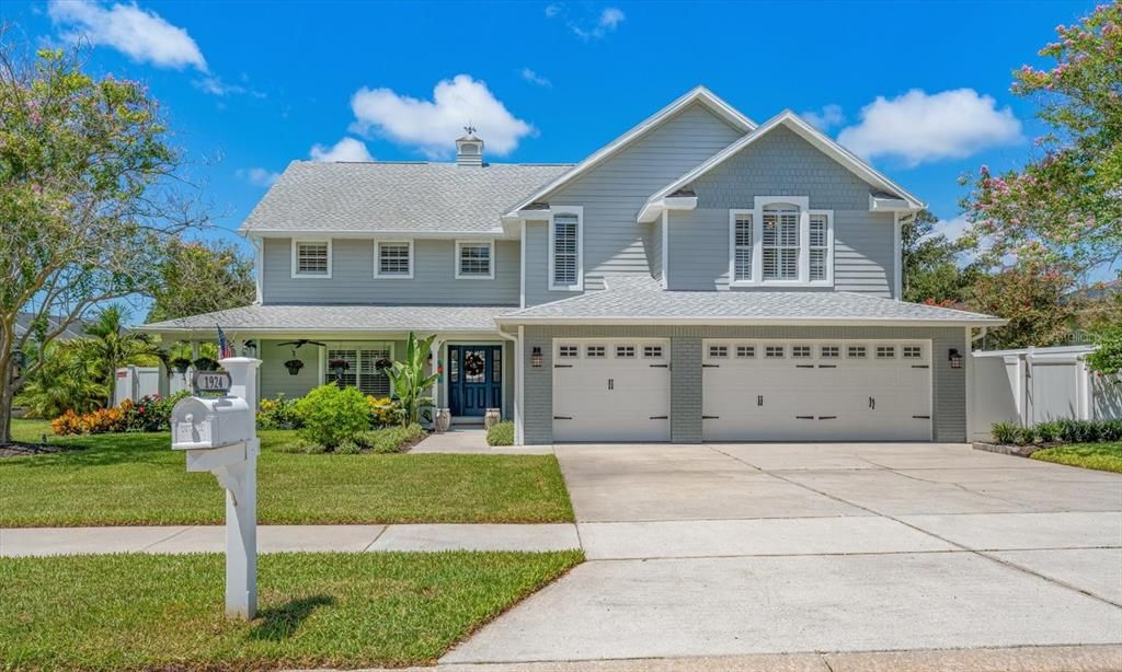 For Sale: $1,325,000 (5 beds, 3 baths, 2736 Square Feet)