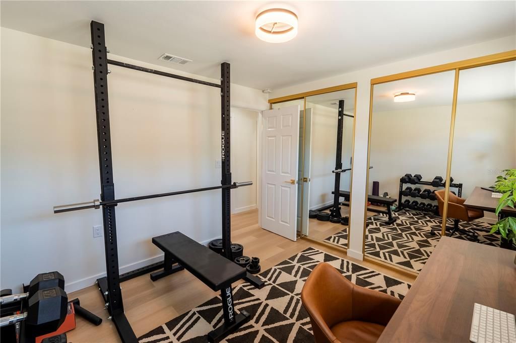 For Sale: $799,000 (3 beds, 2 baths, 1386 Square Feet)