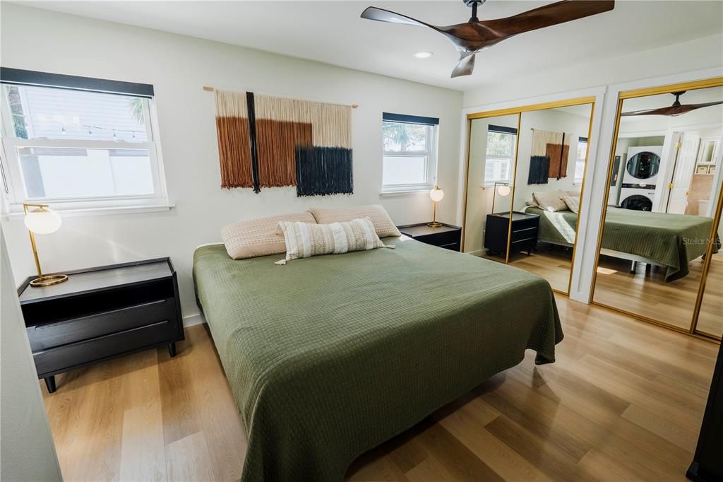 For Sale: $799,000 (3 beds, 2 baths, 1386 Square Feet)