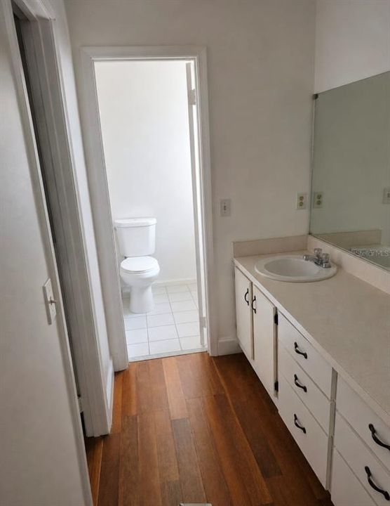 В аренду: $2,000 (2 спален, 2 ванн, 1266 Квадратных фут)