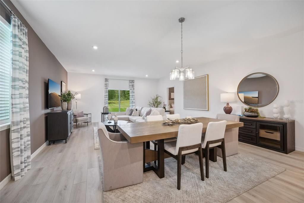 En Venta: $368,990 (4 camas, 3 baños, 2210 Pies cuadrados)
