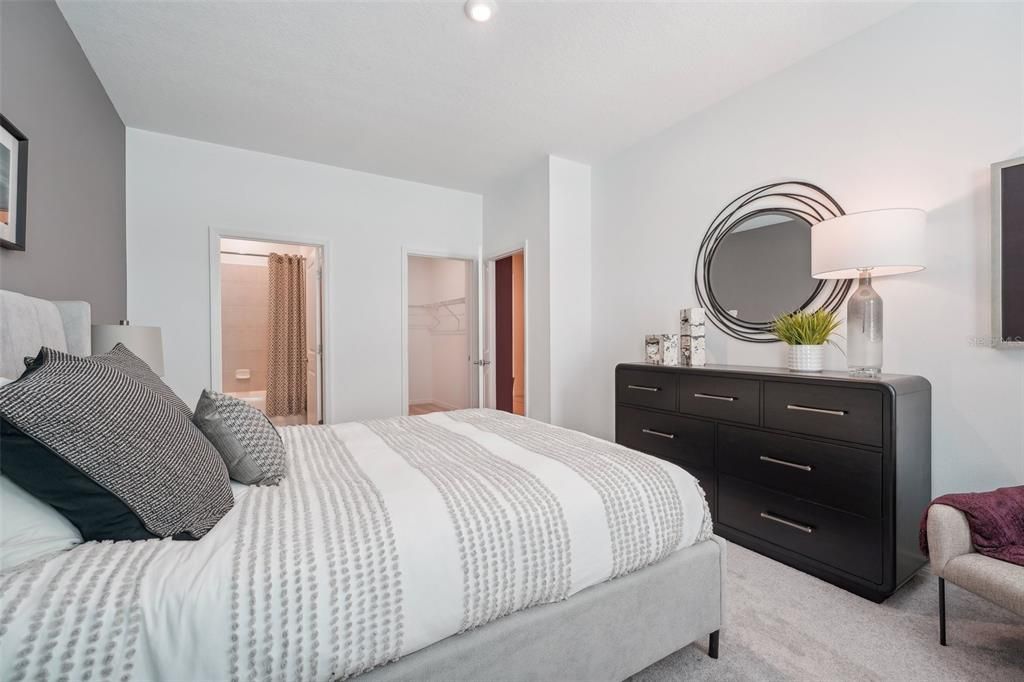 En Venta: $368,990 (4 camas, 3 baños, 2210 Pies cuadrados)