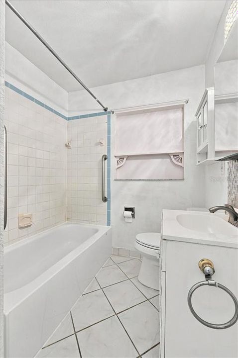 На продажу: $275,000 (3 спален, 2 ванн, 1724 Квадратных фут)