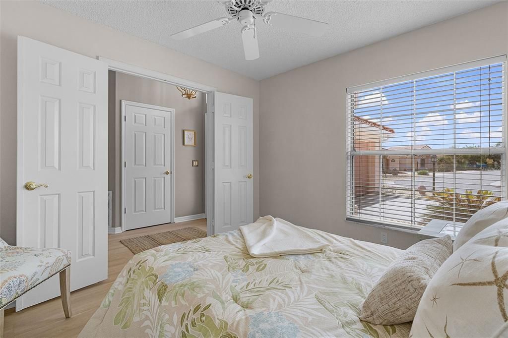 For Sale: $425,000 (2 beds, 2 baths, 1686 Square Feet)