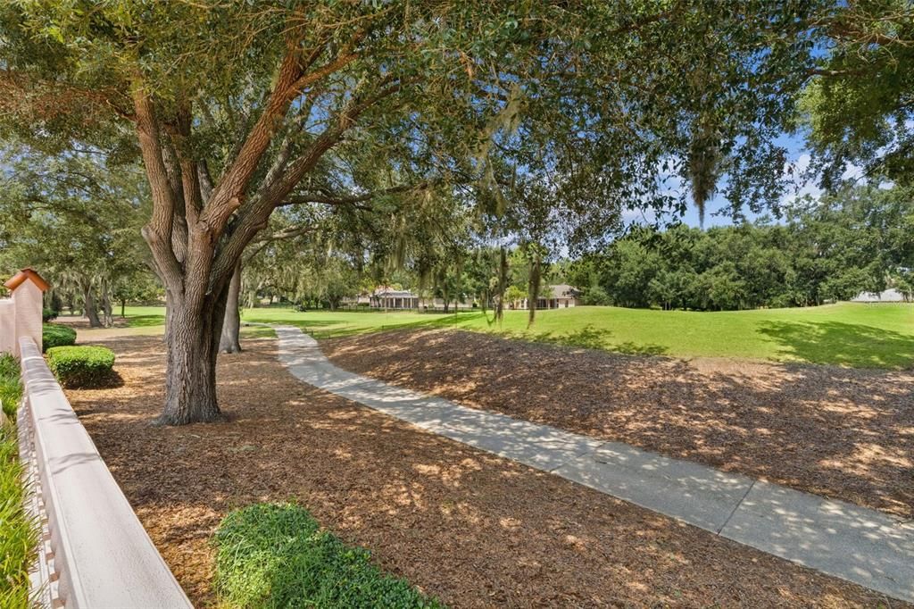 For Sale: $425,000 (2 beds, 2 baths, 1686 Square Feet)